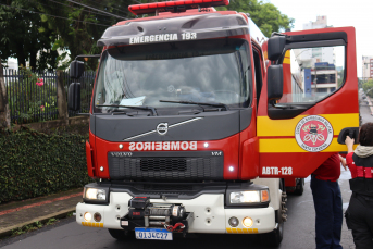 Notícia - Motociclista tem fratura exposta após acidente e é encaminhado ao hospital