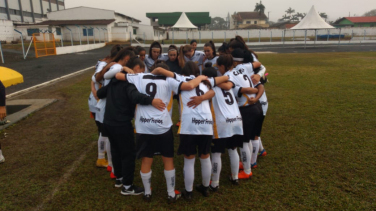 Notícia - Futebol feminino de Criciúma estreia com goleada