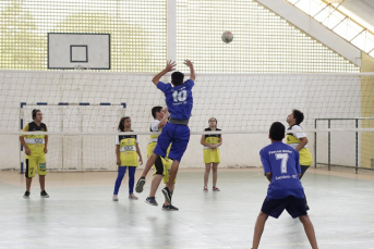 Notícia - Jemec: Serafina Milioli Pescador é campeã no vôlei dos anos finais