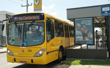 Notícia - A volta dos ônibus: movimento fraco e furto de álcool em gel 