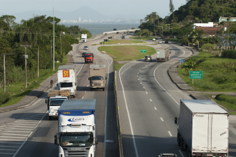 Notícia - O duro retrato do atraso nas obras públicas em Santa Catarina