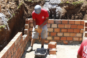 Notícia - Obras de melhorias sanitárias domiciliares são realizadas em Forquilhinha