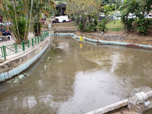 Notícia - Lago da Praça do Congresso é limpo