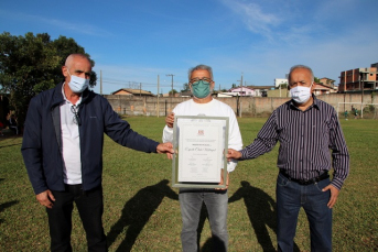 Notícia - Clube Metropol recebe homenagem da Câmara