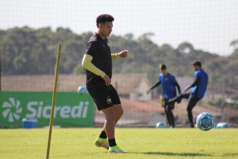 Notícia - Exame aponta lesão e Marquinhos Gabriel fica fora do início do returno