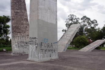 Notícia - R$ 37,5 mil para melhorar o Monumento às Etnias