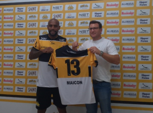 Notícia - Maicon realiza um sonho no Criciúma