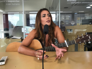 Notícia - Cantora dos clássicos e participações em programas nacionais