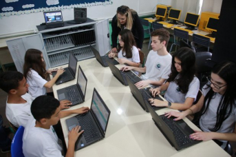 Notícia - A aposta do Governo do Estado no Minha Nova Escola