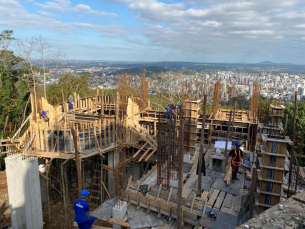 Notícia - Com vista 360 graus, obras do Mirante Realdo Santos Guglielmi entram em nova fase