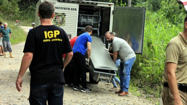 Notícia - Latrocínio: idoso é morto com facadas no peito e na nuca