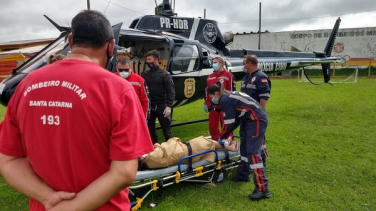 Notícia - Gestante é transferida às pressas de Araranguá para Lages