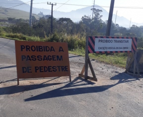 Notícia - Quase dois meses depois, ponte em obras no Sangão