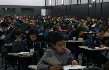 Notícia - Estudantes saem confiantes da segunda etapa do Prêmio Acic de Matemática