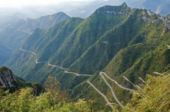 Notícia - Serra do Rio do Rastro: Definida a empresa das obras de contenção