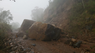 Notícia - BR-285 segue bloqueada na Serra da Rocinha