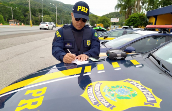 Notícia - Rodovias federais de SC registram aumento em acidentes, feridos e mortos durante o feriado