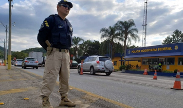 Notícia - Tempo bom e feriadão lotam rodovias no sul do estado