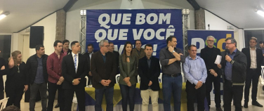 Notícia - Na posse de Fabris, Colombo critica governo Moisés