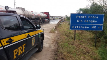 Notícia - BR-101: Ponte recuperada, trânsito liberado em Sangão