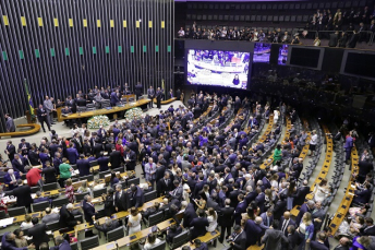 Notícia - Deputados do sul são empossados em Brasília