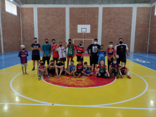 Notícia - Alunos de futsal participam de palestras sobre a modalidade e sua história