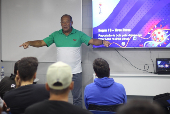 Notícia - Palestras para jogadores de Hercílio e Tubarão