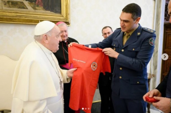 Notícia - Bombeiros de Criciúma recebem bênção do Papa Francisco