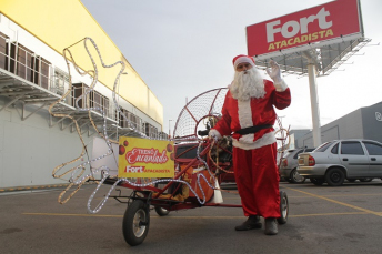 Notícia - O trenó do Papai Noel passou por Criciúma