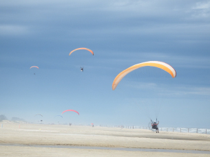 Notícia - 3º Encontro de Paramotor acontece no fim de semana em Balneário Arroio do Silva