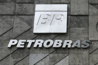 Notícia - Petrobras diz que não há previsão para reajuste de preços