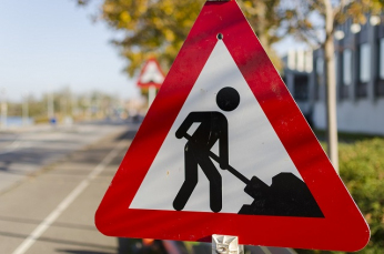 Notícia - Acidente de ciclista com placa não gera indenização, aponta TJ