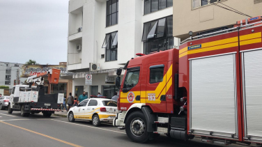 Notícia - Bombeiros combatem princípio de incêndio na DTT