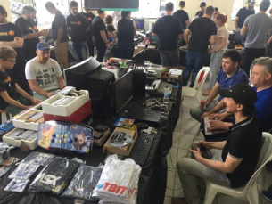 Notícia - Encontro de colecionadores vai trazer videogames e computadores históricos para Criciúma 