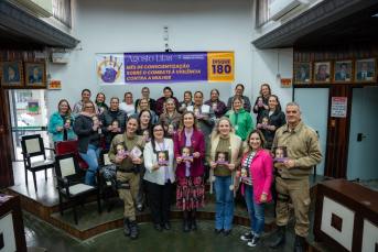 Notícia - Câmara de Morro da Fumaça promove Roda de Conversa sobre violência doméstica contra a Mulher com Agentes Comunitárias de Saúde