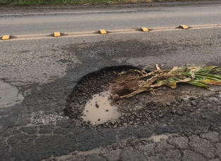 Notícia - Mais um dia sofrido na Rodovia Jorge Lacerda