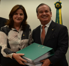 Notícia - Fórum Parlamentar Catarinense tem novo coordenador