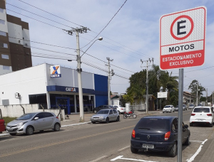 Notícia - Demutran reforça sinalização de estacionamento