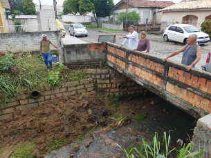 Notícia - Rio das Antas começa a ser desassoreado