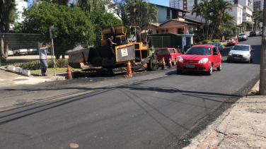 Notícia - Máquina consertada, as obras vão voltar