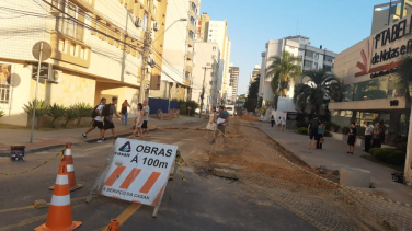 Notícia - Casan termina obra na Felipe Schmidt nesta quarta