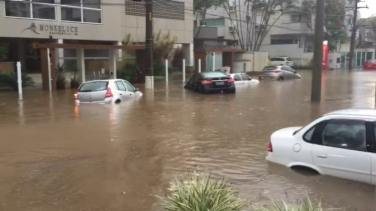 Notícia - Temporal em Criciúma: Mais imagens das ruas alagadas (VÍDEOS)