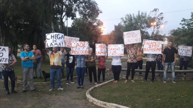 Notícia - Moradores do bairro Sangão bloqueiam Jorge Lacerda