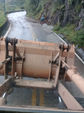 Notícia - Começa trabalho de limpeza de bueiros na Serra do Rio do Rastro