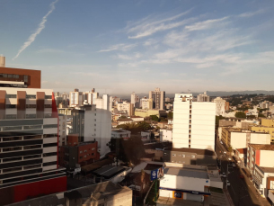 Notícia - Calor de rachar na sexta e frente fria no fim de semana