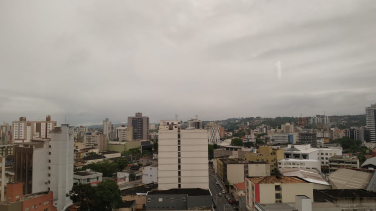 Notícia - Chuva de pouca intensidade hoje, em Criciúma 