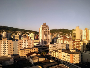 Notícia - Chuva volta no sábado; até lá, céu azul no Sul catarinense