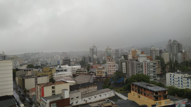 Notícia - Manhã de chuva neste início do ano