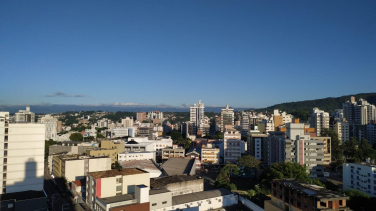 Notícia - Sexta-feira de sol e chuva no sul catarinense 