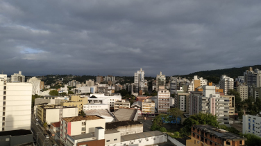 Notícia - Tempo chuvoso até o final de semana em toda a região